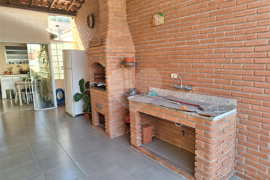 Sobrado à venda com 5 quartos, sendo 1 suíte,  em Santana, São Paulo, SP