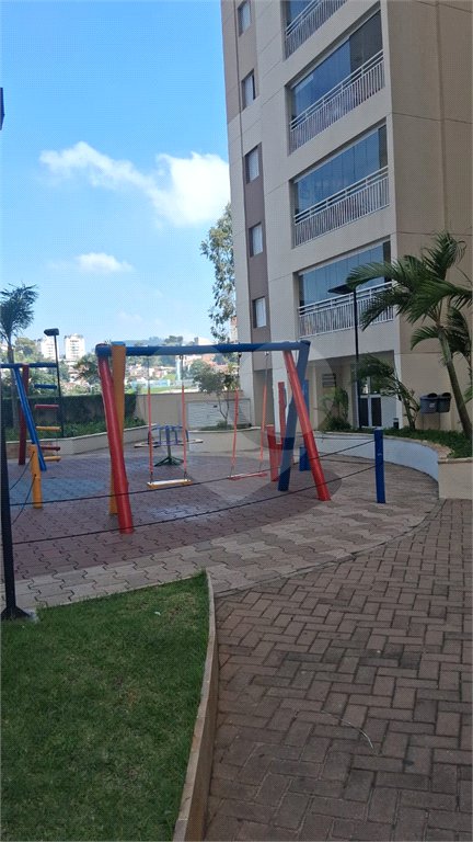 Apartamento à venda com 3 quartos, sendo 1 suíte, em Jardim Tupanci, Barueri, SP