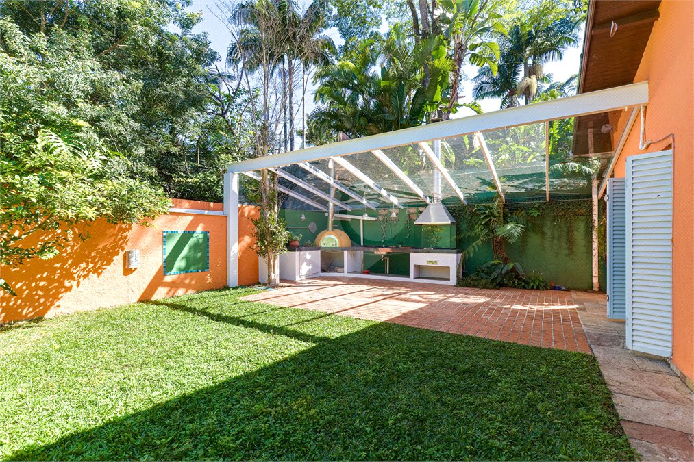 Casa Térrea à venda com 4 quartos, sendo 2 suítes, em Alto da Boa Vista, São Paulo, SP