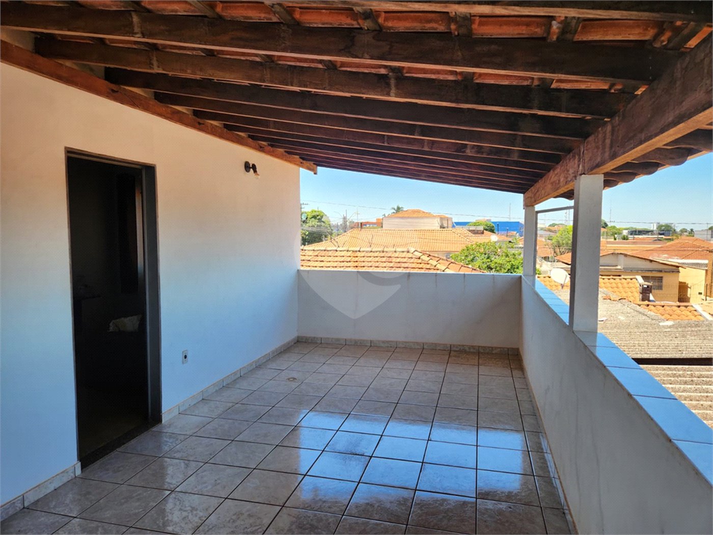 Sobrado à venda com 3 quartos, sendo 1 suíte, em Jardim Floridiana (vila Xavier), Araraquara, SP