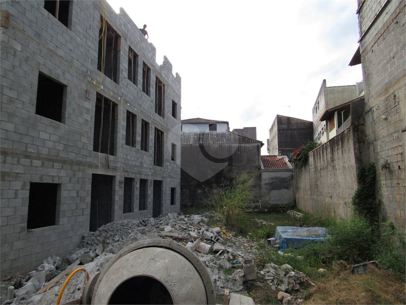 Casa à venda com 2 quartos no condomínio Edifício Cristo Rei, Arujá - SP