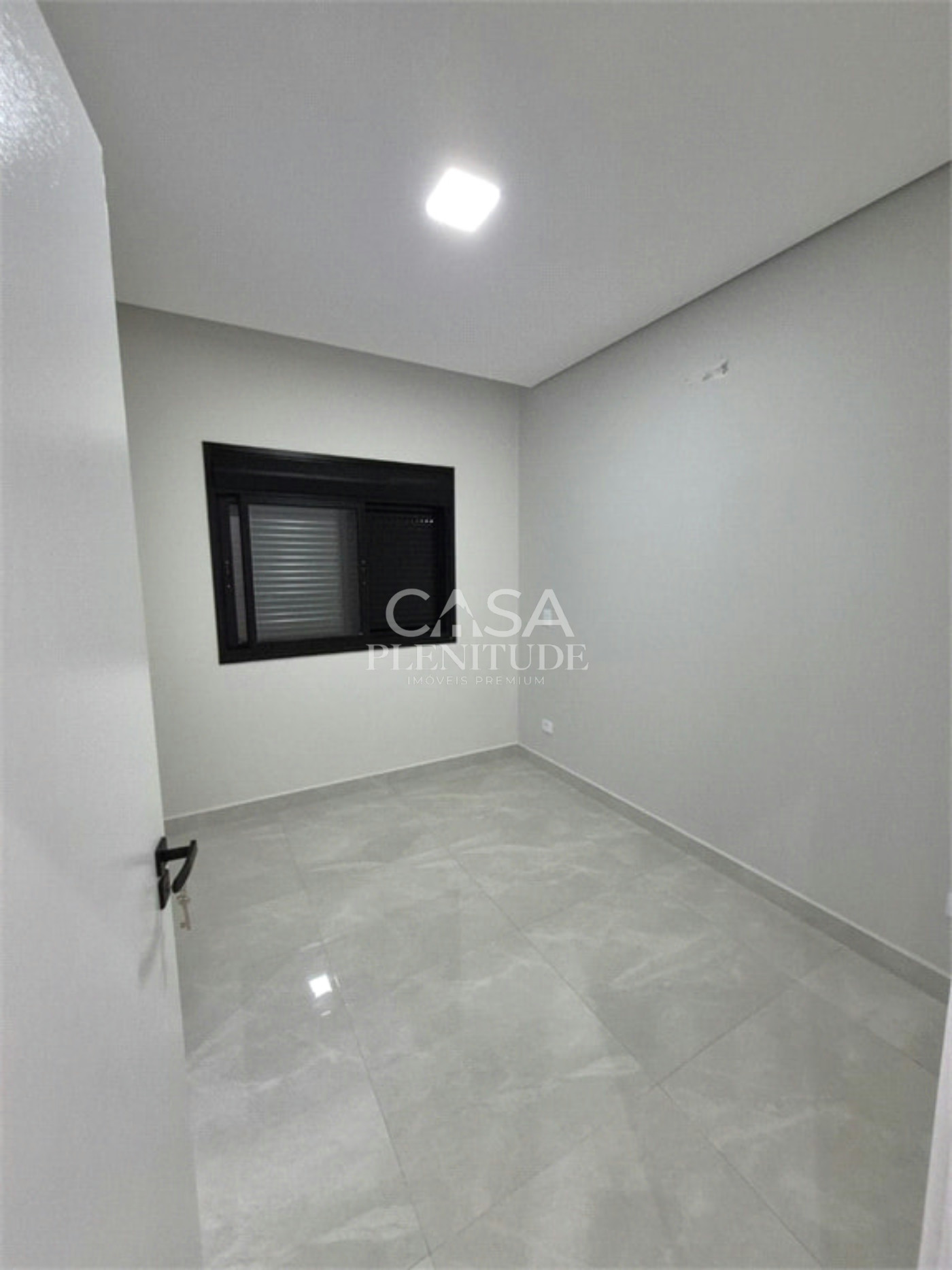 Casa em condomínio à venda com 3 quartos, sendo 2 suítes,  em Jardim Villagio Milano, Sorocaba, SP