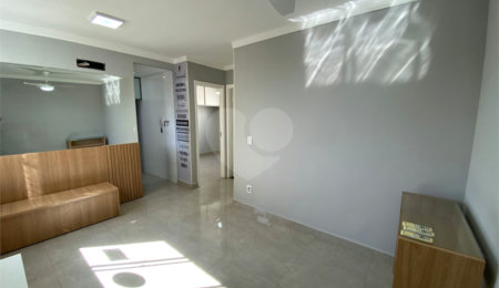 Apartamento à venda com 2 quartos em Glória, Várzea Grande, MT