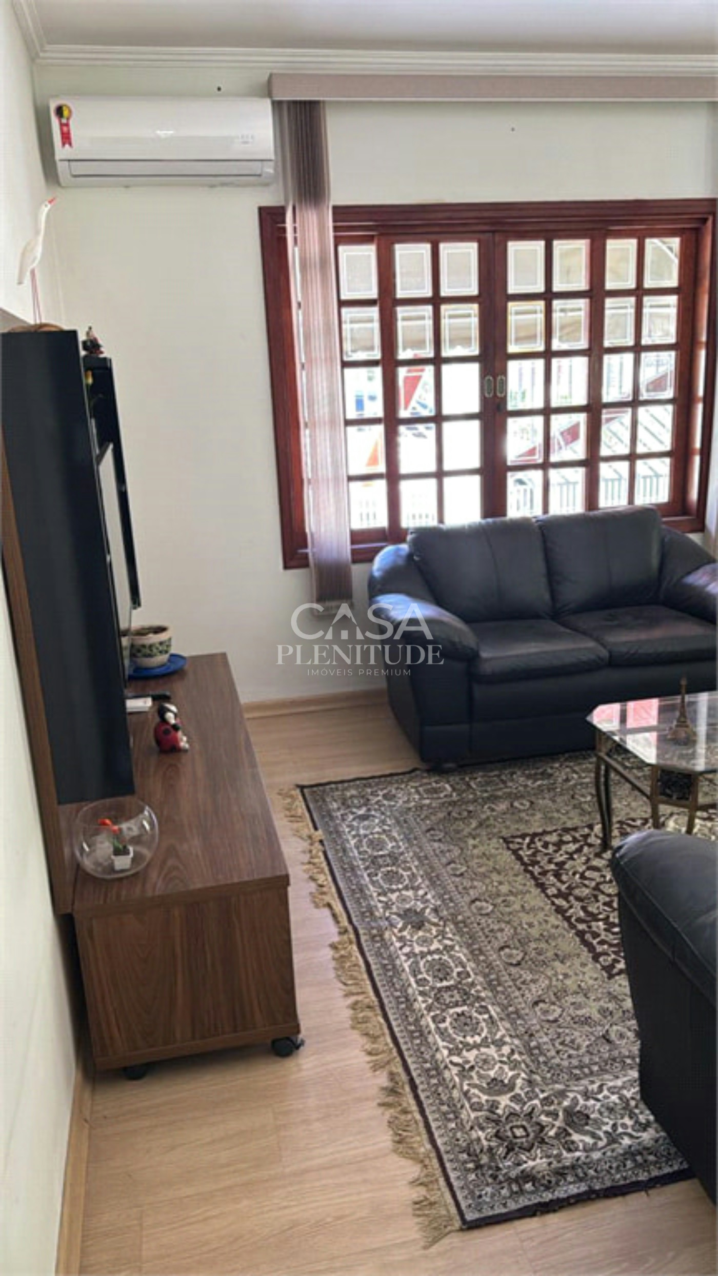 Sobrado à venda com 3 quartos, sendo 2 suítes, em Jardim Simus, Sorocaba, SP
