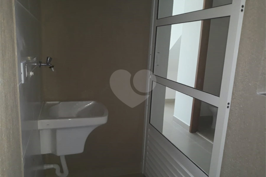 Casa à venda com 2 suítes no condomínio martinha, São Paulo - SP
