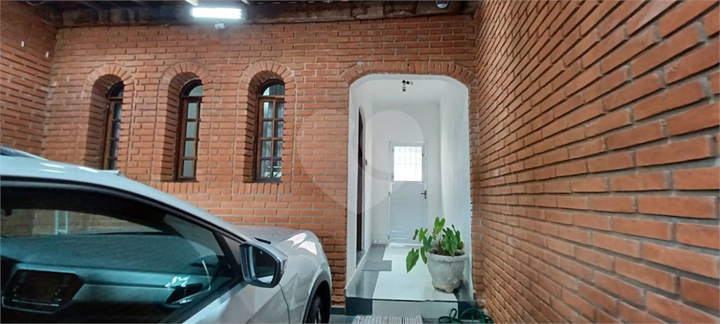Sobrado à venda com 3 quartos, sendo 1 suíte, em Tremembé, São Paulo, SP
