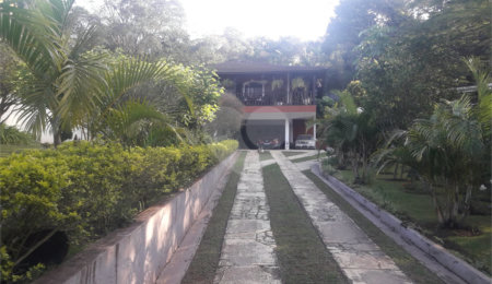 Casa Térrea à venda com 3 quartos, sendo 1 suíte,  em Serra da Cantareira, Mairiporã, SP
