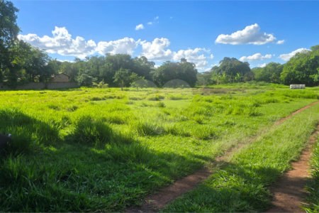 Terreno à venda em Parque Planalto, Araraquara, SP