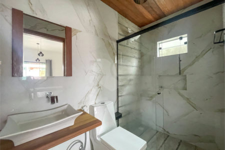 Casa à venda ou para alugar com 4 quartos, sendo 2 suítes, em São José, Armação dos Búzios, RJ