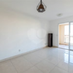 Apartamento à venda com 3 quartos, sendo 1 suíte, em Jardim Parque Morumbi, São Paulo, SP