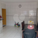 Casa à venda com 4 quartos, sendo 2 suítes,  em Jardim Terezópolis, Guarulhos, SP