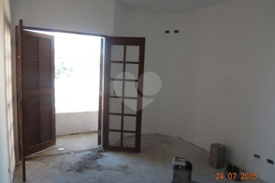 Sobrado à venda com 3 quartos, sendo 2 suítes, em Vila Mazzei, São Paulo, SP