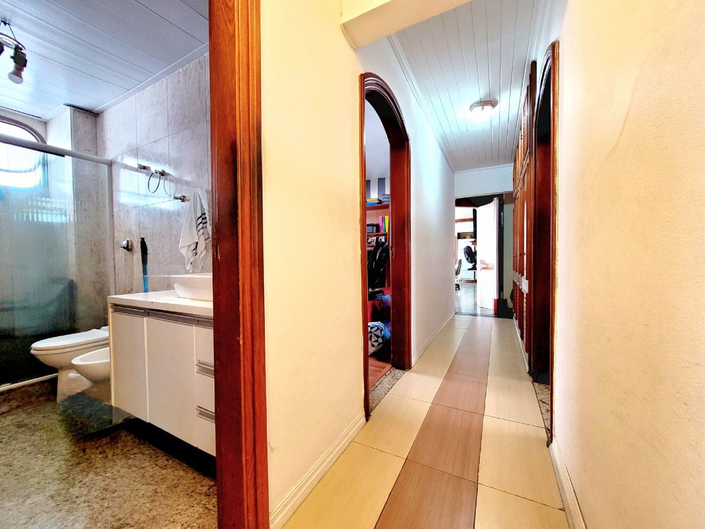 Apartamento próximo da praia com 4 dormitórios à venda, 257 m² por R$ 2.200.000 - Gonzaga - Santos/SP