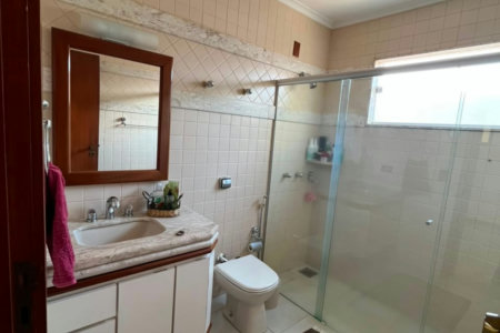 Casa à venda com 3 quartos, sendo 1 suíte,  em Santos Dumont, Três Lagoas, MS