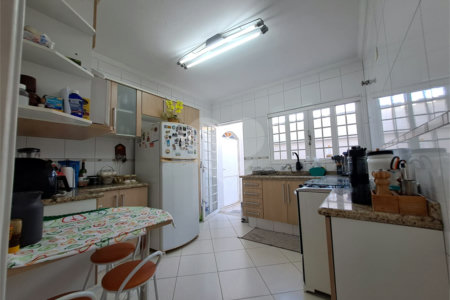 Casa à venda com 3 quartos, sendo 1 suíte, em Vila Trujillo, Sorocaba, SP