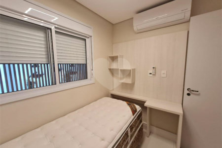 Apartamento à venda com 3 quartos, sendo 1 suíte,  em Vila Anastácio, São Paulo, SP