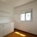 Apartamento à venda com 3 quartos, sendo 1 suíte,  em Vila Olímpia, São Paulo, SP