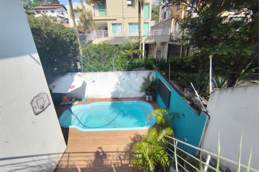 Sobrado à venda com 3 quartos, sendo 1 suíte, em Tremembé, São Paulo, SP