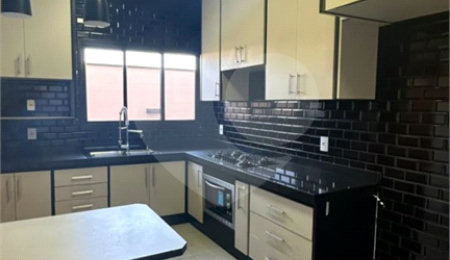 Casa à venda com 3 quartos, sendo 2 suítes,  no condomínio Residencial Maria Dulce, Indaiatuba - SP