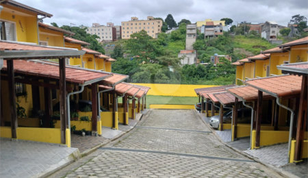 Casa à venda com 2 quartos no condomínio Residencial Armênia, Ferraz de Vasconcelos - SP