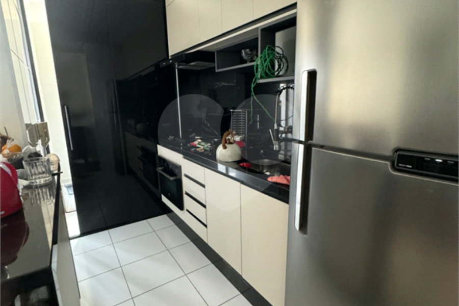 Apartamento à venda com 2 quartos, sendo 1 suíte,  em Jardim Flor da Montanha, Guarulhos, SP