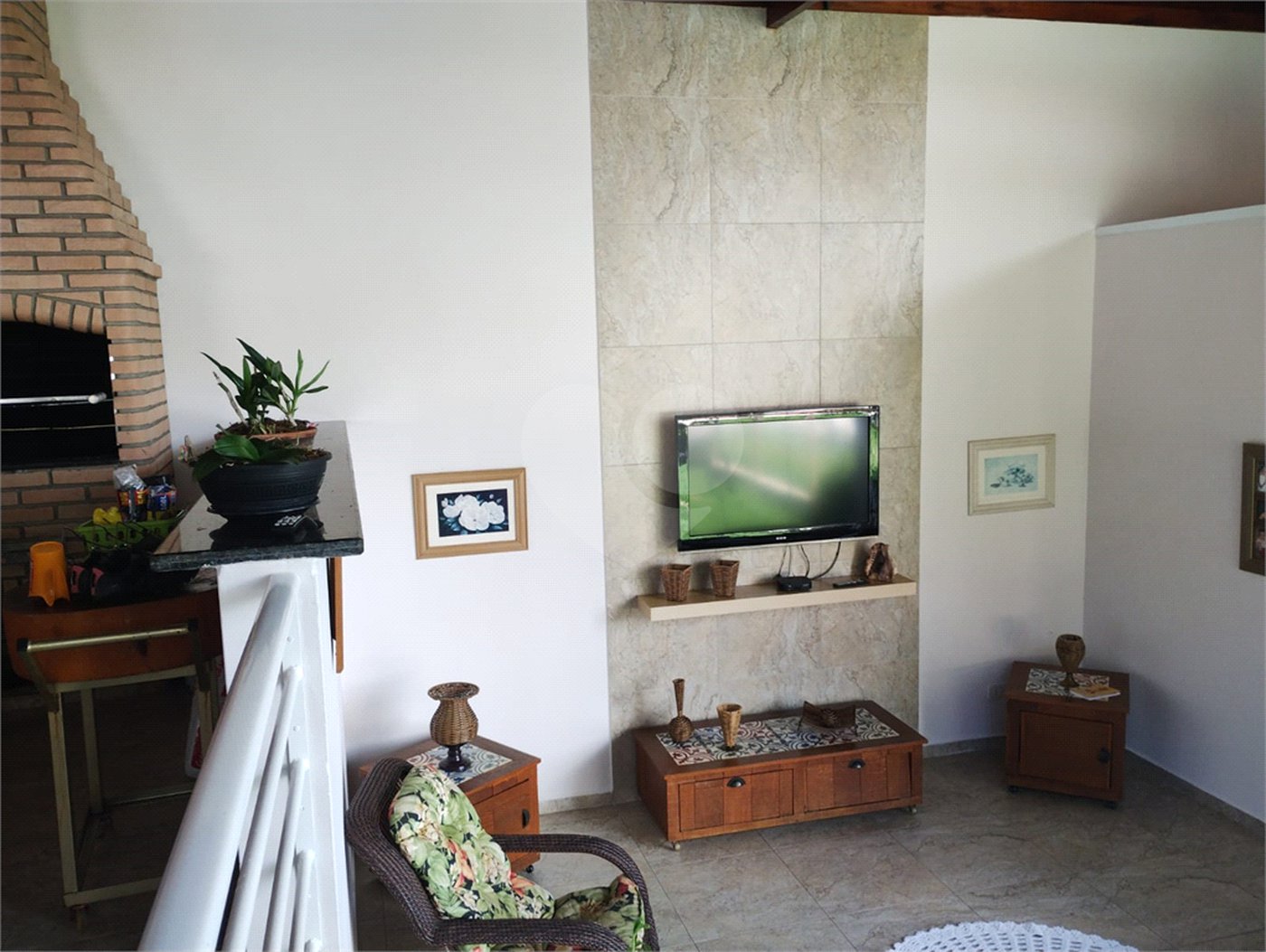 Casa à venda com 5 quartos, sendo 4 suítes, no condomínio Chácaras Flórida, Itu - SP