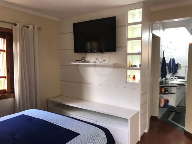 Casa à venda com 3 suítes no condomínio Parque Imperial da Cantareira, Mairiporã - SP