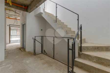 Casa à venda com 4 quartos, sendo 3 suítes, no condomínio Jardim Chapel, São Paulo - SP
