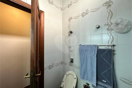 Sobrado com 5 dorm. sendo 2 suites