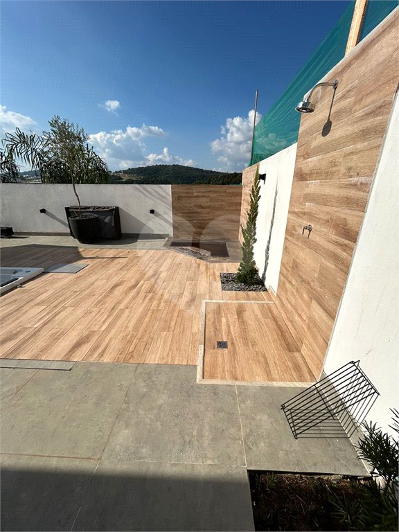 Casa a venda no Condomínio Reserva de Santa Isabel - Louveira SP.
