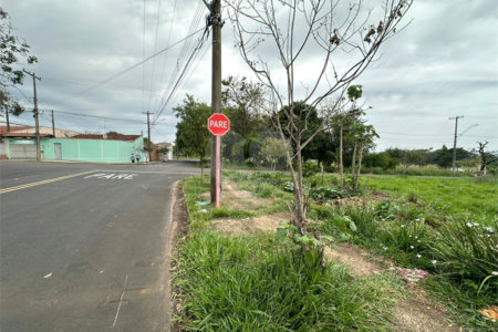 Terreno á venda, com 197m2, no Bairro Parque Primavera em São Carlos.