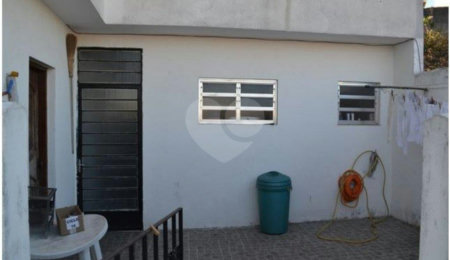 Sobrado à venda com 2 quartos em Vila Nivi, São Paulo, SP