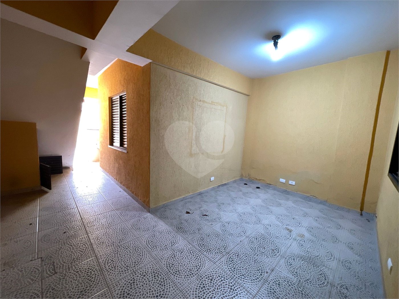 Sobrado à venda com 4 quartos, sendo 1 suíte, em Vila Nova Cachoeirinha, São Paulo, SP