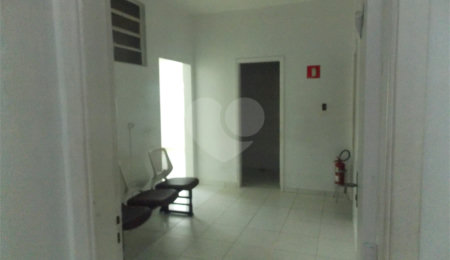 Casa à venda ou para alugar com 15 quartos, sendo 5 suítes, no Centro, Atibaia, SP