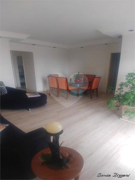 Apartamento à venda com 3 quartos, sendo 1 suíte,  em Cambuci, São Paulo, SP