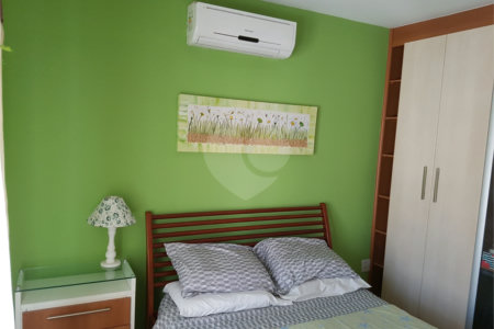 Sobrado à venda com 3 quartos, sendo 1 suíte, em Jardim Caravelas, São Paulo, SP