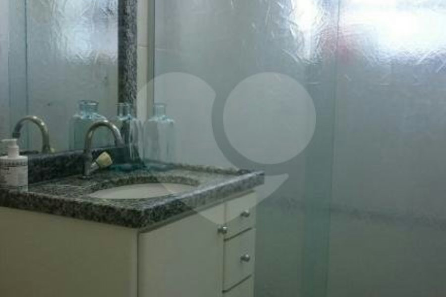 Sobrado à venda com 3 quartos, sendo 2 suítes, em Artur Alvim, São Paulo, SP