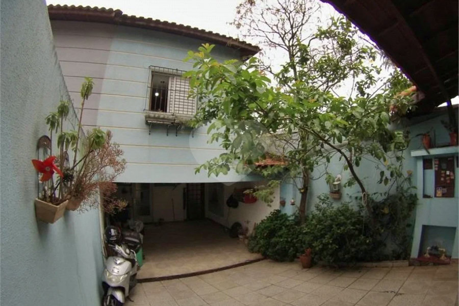 Sobrado à venda com 3 quartos, sendo 1 suíte, em Tremembé, São Paulo, SP