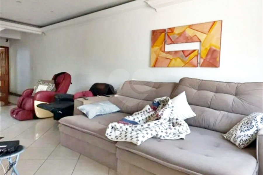 Casa à venda com 4 quartos, sendo 3 suítes, em Parada Inglesa, São Paulo, SP