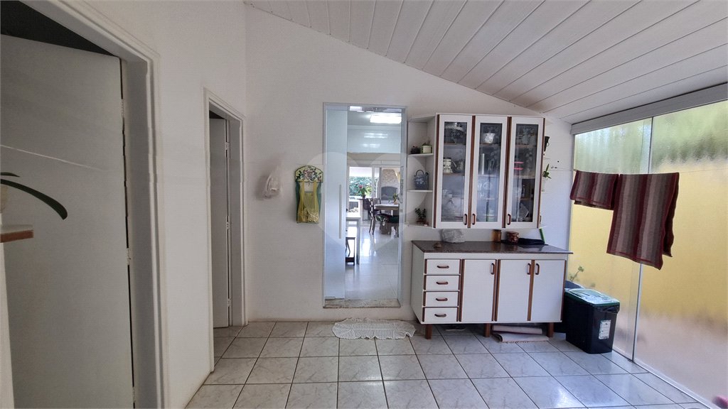 Casa à venda com 3 quartos, sendo 1 suíte,  no condomínio Vivendas do Lago, Sorocaba - SP