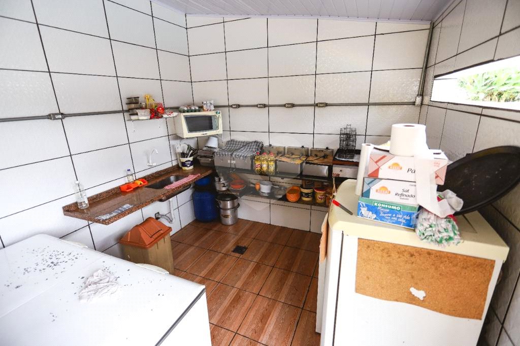 Chácara à venda com 3 quartos, sendo 1 suíte, em Vila São Pedro, Suzano, SP
