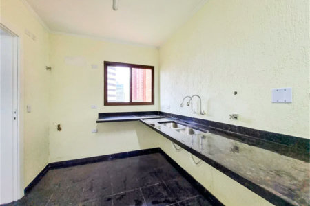 Apartamento à venda com 4 suítes em Vila Suzana, São Paulo, SP