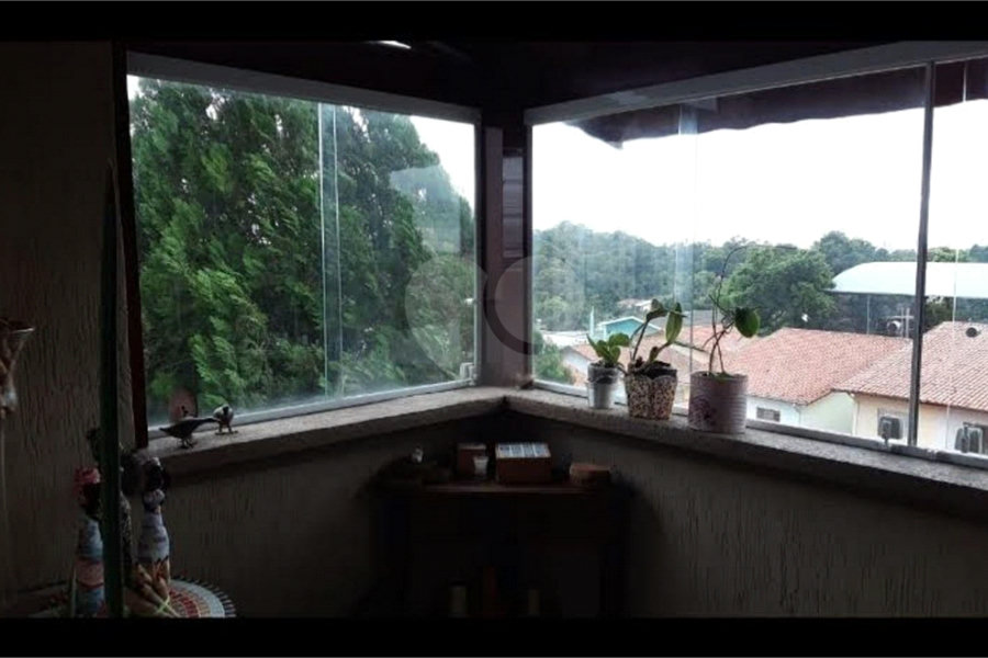 Casa à venda com 3 quartos, sendo 1 suíte, no condomínio Algarve Residencial, São Paulo - SP