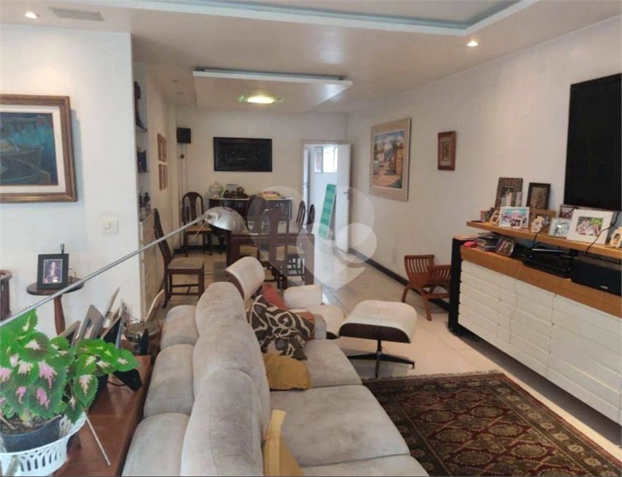 Apartamento à venda com 4 quartos, sendo 2 suítes, em Cosme Velho, Rio de Janeiro, RJ