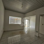 Casa à venda com 2 quartos, sendo 1 suíte, no Centro, Atibaia, SP