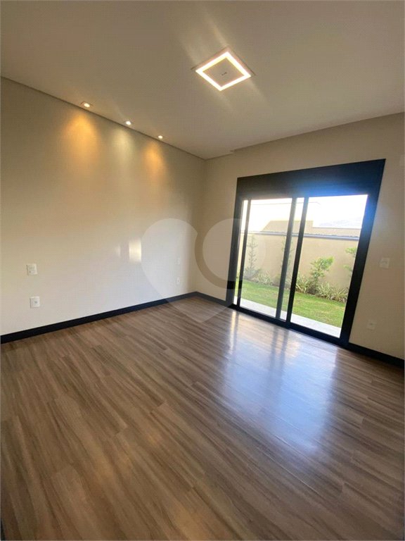 Casa à venda com 4 suítes no condomínio Campo de Toscana, Vinhedo - SP