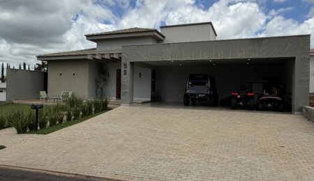 Casa à venda com 4 suítes no condomínio Gramado Park Residencial, Álvares Machado - SP