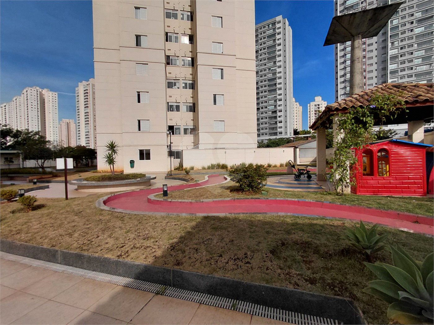 Apartamento à venda com 3 quartos, sendo 1 suíte, em Lapa, São Paulo, SP