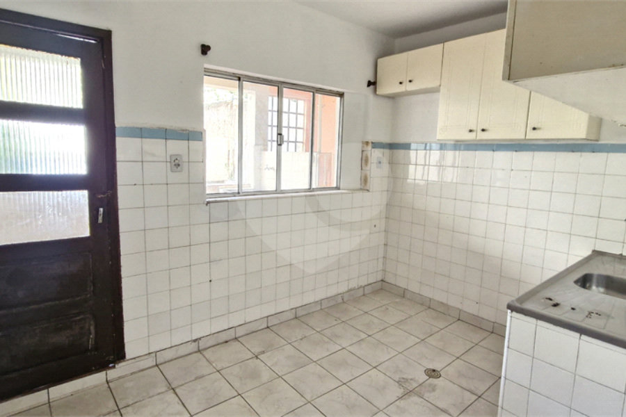 Casa à venda com 6 quartos, sendo 1 suíte, no Brasilândia, São Paulo, SP