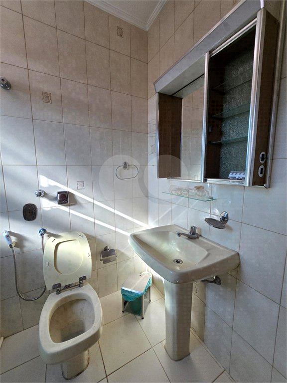 Sobrado à venda com 5 quartos, sendo 1 suíte, em Vila Bonilha, São Paulo, SP